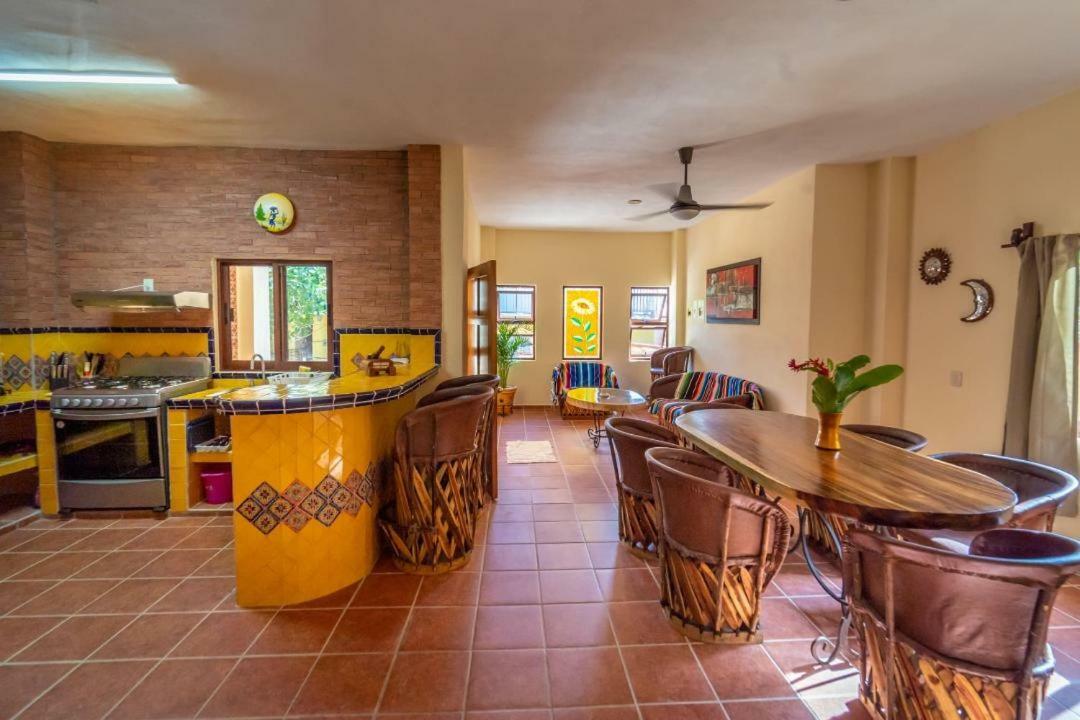 Вилла Casa Palmito Cerca De La Playa Йелапа Экстерьер фото